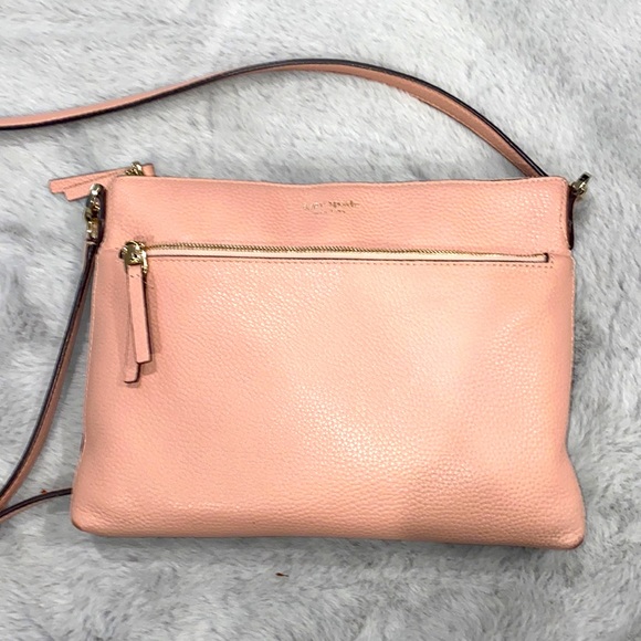Kate Spade crossbody purse - Picture 1 of 6